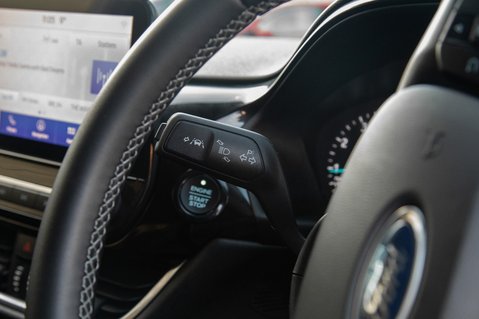 Ford Fiesta TITANIUM MHEV 17