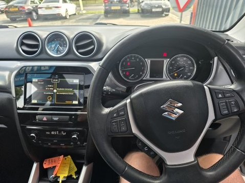 Suzuki Vitara SZ5 1.6 15