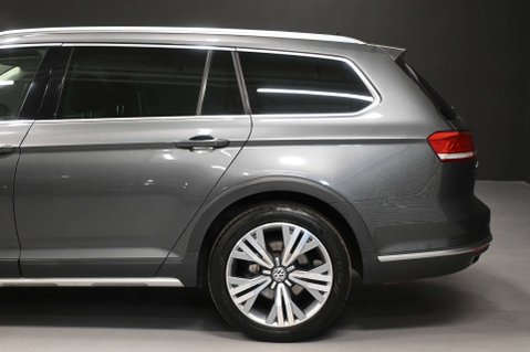 Volkswagen Passat 2.0 Passat Alltrack TDI BlueMotion Technology 4Motion Semi-Auto 4WD 5dr 18