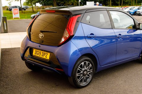 Toyota Aygo VVT-I X-CLUSIV X-SHIFT 8