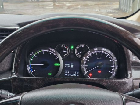 Toyota Alphard Auto+Hybrid+Ulez+7Seats 34