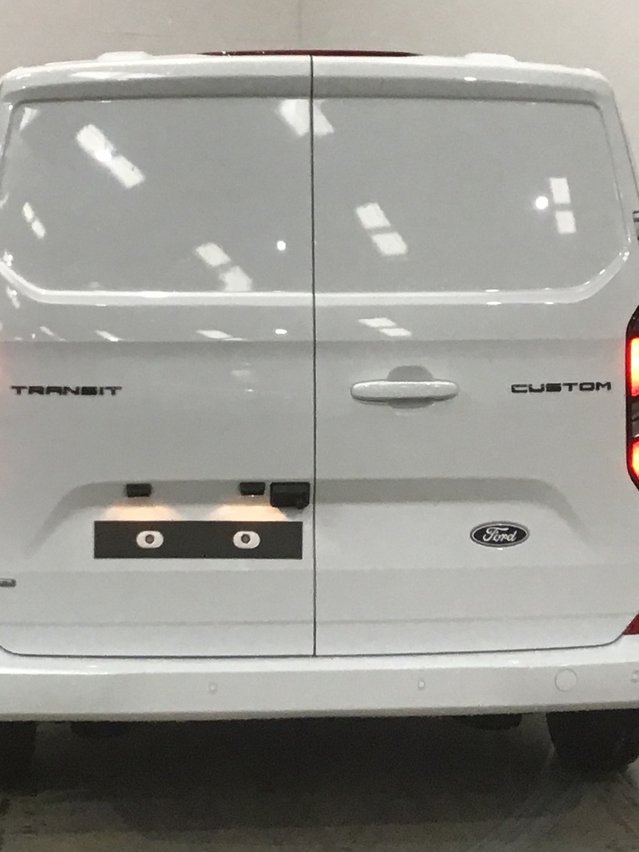Ford Transit Custom 320 L1H1 PHEV Limited Hybrid