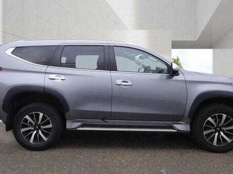 Mitsubishi Shogun Sport DI-D 4 3