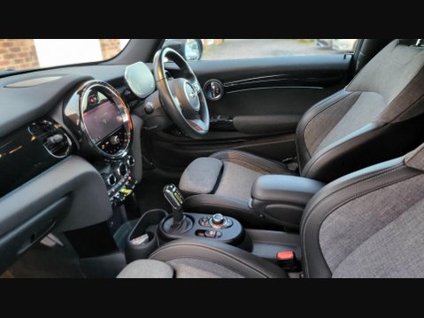 Mini Hatch COOPER S LEVEL 2 28