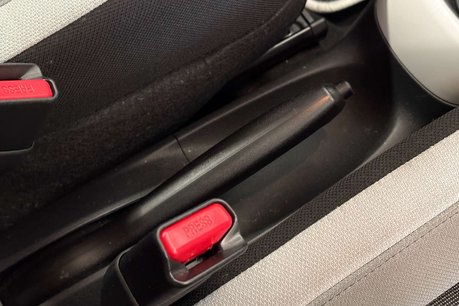 Toyota Aygo 1.0 VVT-i x-pure Hatchback 5dr Petrol Manual Euro 6 (68 ps) 33