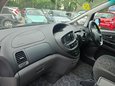 Toyota Estima FWD AUTO 10