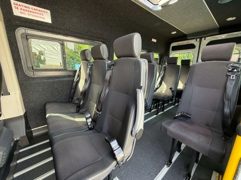 Peugeot Boxer 2.2 L3H2 15-seat Non-D1 3500kg minibus w/ AC & parking sensors. ULEZ Euro 6 20