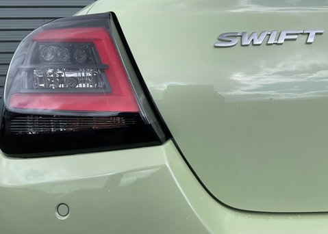 Suzuki Swift Motion 1.2 Mild Hybrid 12