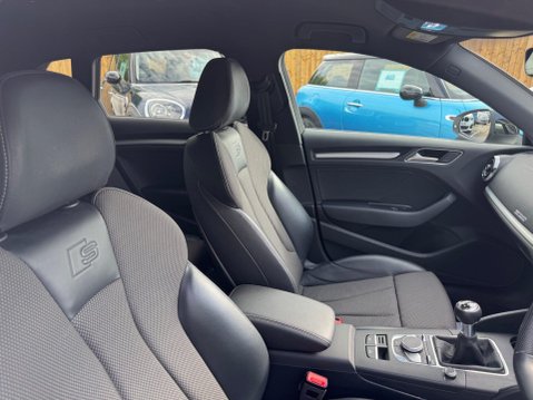 Audi A3 SPORTBACK TFSI S LINE BLACK EDITION 39