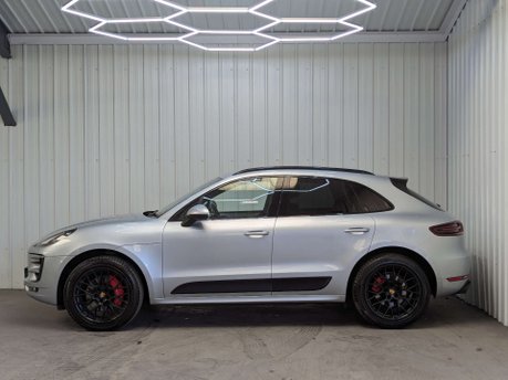 Porsche Macan 3.0 Macan GTS Semi-Auto 4WD 5dr 12