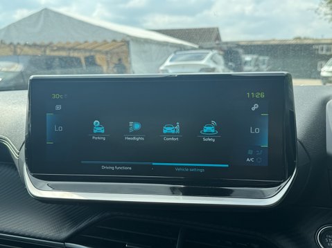 Peugeot 2008 50kWh GT SUV 5dr Electric Auto (7kW Charger) (136 ps) 25