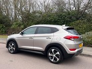 Hyundai TUCSON 2.0 CRDi Premium Auto 4WD Euro 6 5dr 56