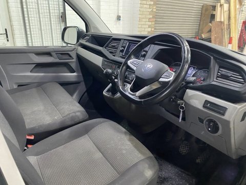 Volkswagen Transporter T28 TDI P/V STARTLINE 13