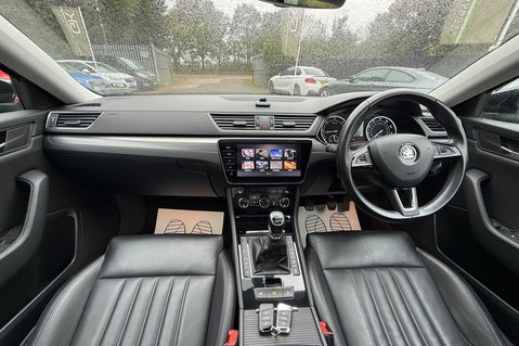 Skoda Superb SE L EXECUTIVE TDI - PANORAMIC SUNROOF  17