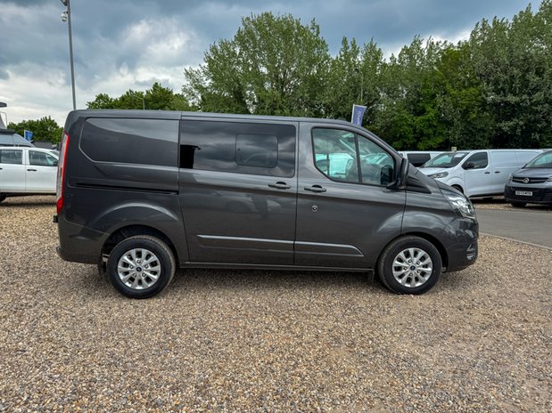 Ford Transit Custom Crew Cab AUTO SWB L1H1 Low Roof Limited 320 Air Con Alloys Nav Euro 6 6