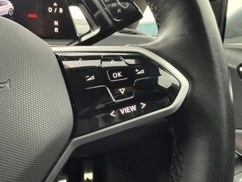 Volkswagen ID.3 Pro Performance 58kWh Life Hatchback 5dr Electric Auto (204 ps) 32