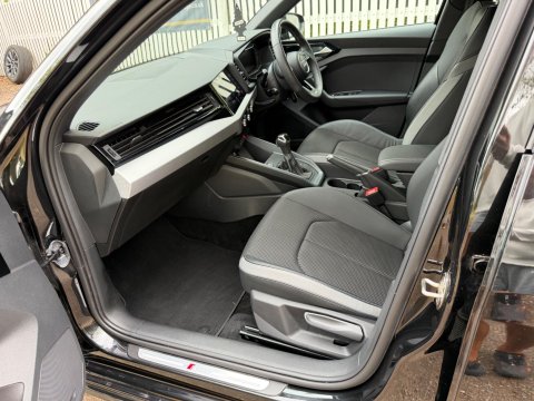 Audi A1 SPORTBACK TFSI S LINE 52