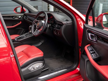 Porsche Macan 3.0 Macan S Semi-Auto 4WD 5dr 1