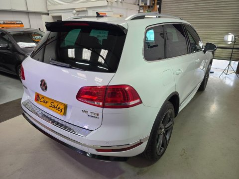 Volkswagen Touareg 3.0 TDI V6 BlueMotion Tech R-Line Plus Tiptronic 4WD Euro 6 (s/s) 5dr 2