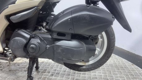 Yamaha Tricity 125 2015 3 WHEELER TRIKE 125CC PROJECT BIKE SPARES OR REPAIR LEARNER 8