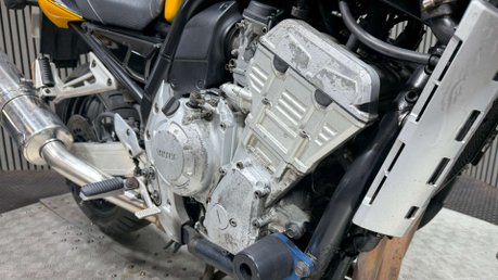 Yamaha FZS1000 FAZER 2002 HIGH MILES RUNNING PROJECT BIKE 1000CC TOURER 17