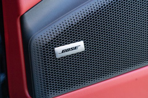 Porsche Macan 4 Electric 16