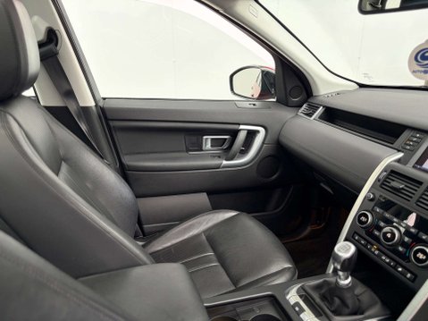 Land Rover Discovery Sport 2.0 Discovery Sport HSE TD4 4WD 5dr 12