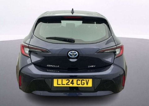 Toyota Corolla 1.8 VVT-h Icon Hatchback 5dr Petrol Hybrid CVT Euro 6 (s/s) (140 ps) 9