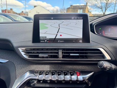 Peugeot 3008 BLUEHDI S/S GT LINE PREMIUM 9