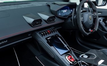 Lamborghini Huracan LP 640-4 EVO SPYDER 60th Anniversary Edition 24