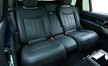 Land Rover Range Rover P530 Autobiography LWB 13