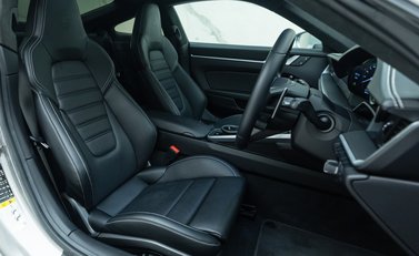 Porsche 911 Turbo S (992) 15