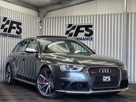 Audi RS4 4.2 FSI V8 Estate 5dr Petrol S Tronic quattro Euro 5 (450 ps) 46