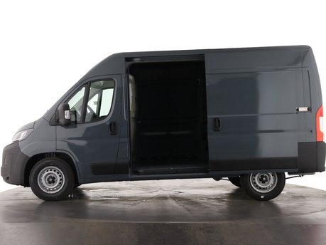 Peugeot Boxer 335 L2H2 BHDi 140 MT6 Professional 8