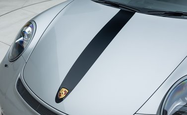 Porsche 911 GT3 (991.2) 28