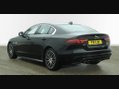 Jaguar XE R-DYNAMIC S 2