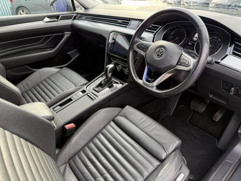 Volkswagen Passat 1.4 TSI 13kWh GTE Saloon 4dr Petrol Plug-in Hybrid DSG Euro 6 (s/s) (218 ps 2