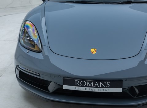 Porsche 718 BOXSTER GTS PDK 32