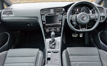 Volkswagen Golf R 14