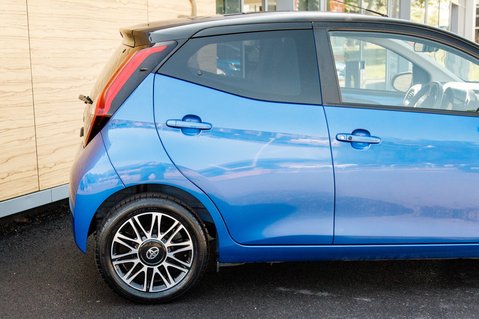 Toyota Aygo Aygo 1.0 VVT-i X-Clusiv 5dr Hatchback 7