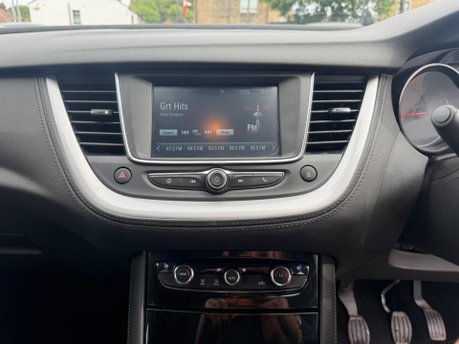 Vauxhall Grandland X SE PREMIUM 12