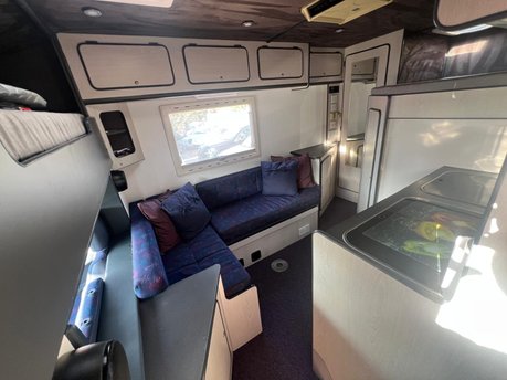 Mercedes-Benz Sprinter Elite Sports Motorhome 310D/40 LWB 26
