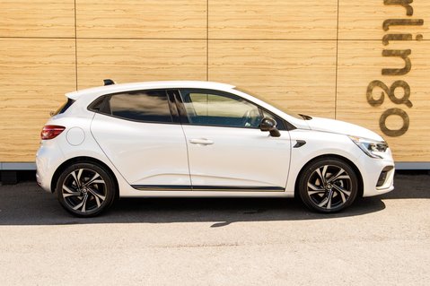 Renault Clio E-TECH ENGINEERED PHEV 13