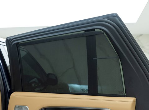 Land Rover Range Rover P530 Autobiography LWB 7 Seater 16