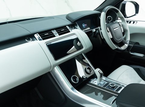 Land Rover Range Rover Sport SVR Carbon Edition 14