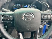 Toyota Hilux 2.8 INVINCIBLE X 4WD D-4D DCB AUTOMATIC 11