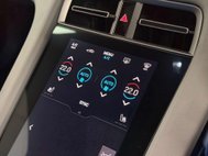 Porsche Taycan Performance Plus 93.4kWh Turbo Saloon 4dr Electric Auto 4WD (680 ps) 54