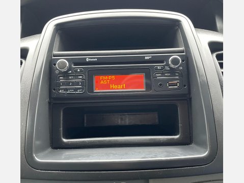 Vauxhall Vivaro 2.0 2700 CDTi Panel Van 4dr Diesel Manual FWD L1 (195 g/km, 113 bhp) 28