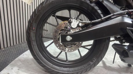 Aprilia Tuono 2025 25 PLATE 15BHP E5 SPORTS BIKE LEARNER ONLY 3K 27