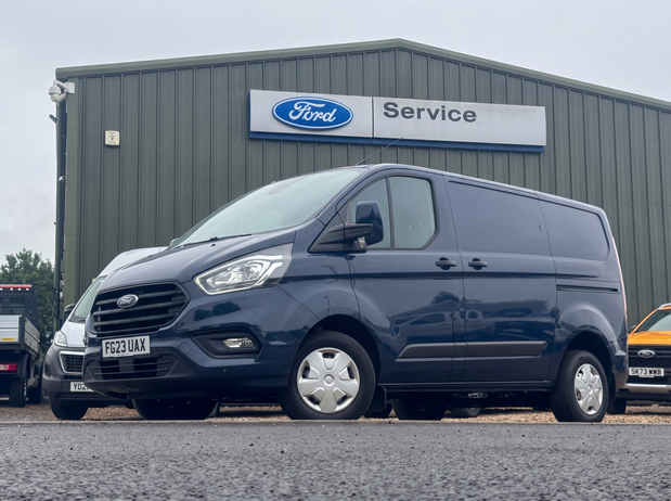 Ford Transit Custom SWB L1H1 Low Roof Trend 280 Air Con EURO 6 1